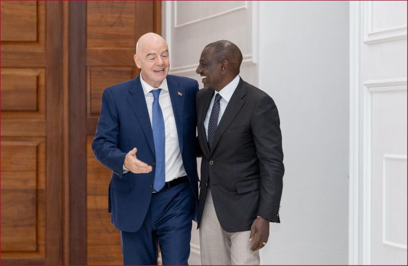 FIFA president Gianni Infantino with Kenya's President William Ruto.